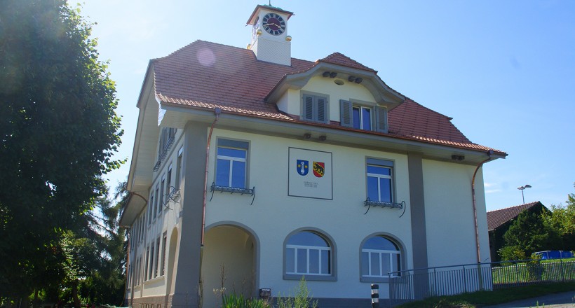 Schulhaus Kallnach, Sanierung und Dachausbau